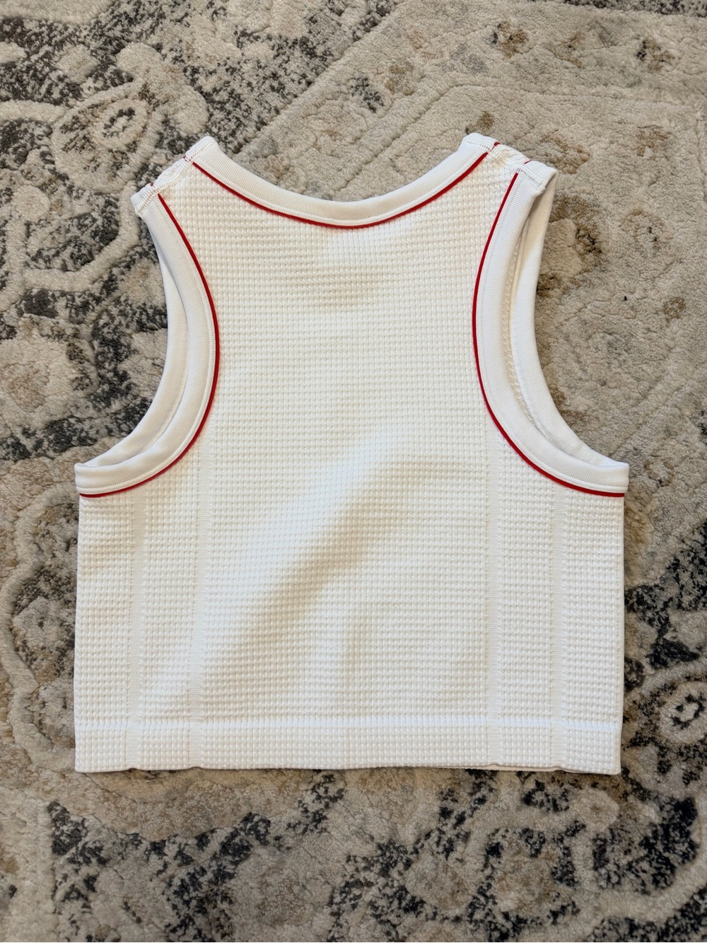 White Textured Cropped Tank with Red Piping - Picture 2 of 3